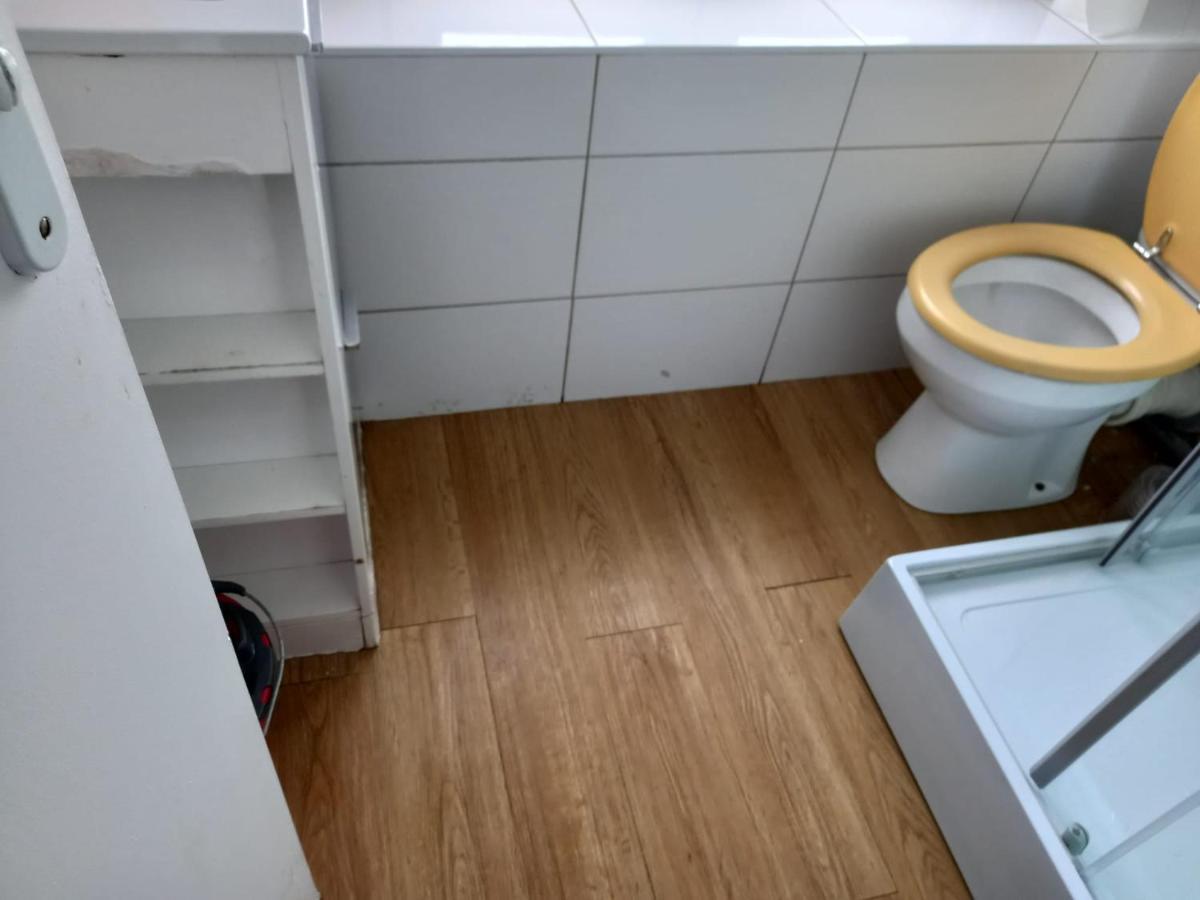 3 Hebergements - Au 1Er Etage 1 Appartement 2 Pieces Et Au 2Eme Etage Un Logement De 2 Chambres Louees Separement Avec Coin Cuisine Et Toilettes A Partager- Dans Pavillon Au Pied Du Rer B A 5 Minutes De Paris Et 30 Mn Stade De France Cachan Exterior photo