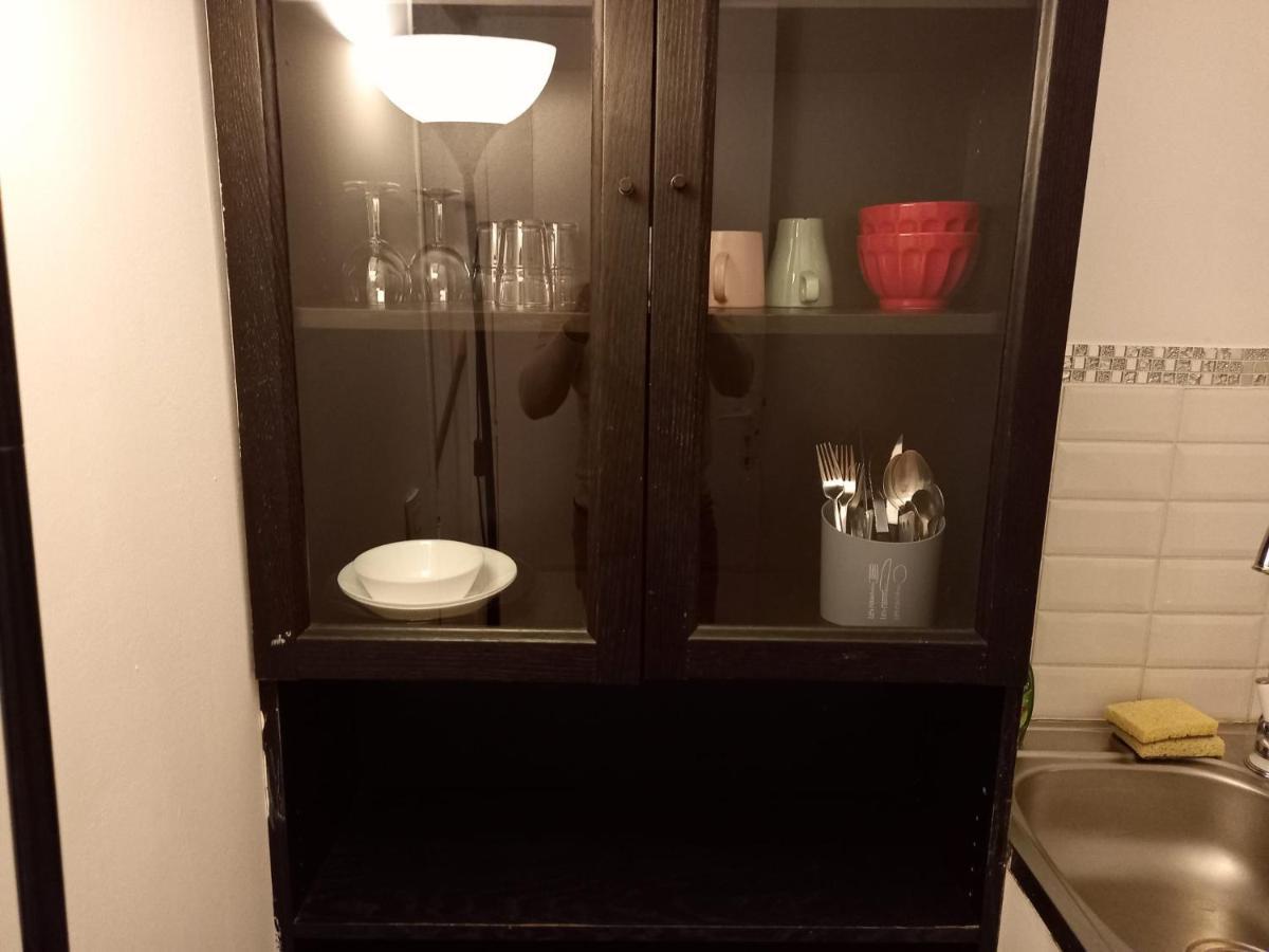 3 Hebergements - Au 1Er Etage 1 Appartement 2 Pieces Et Au 2Eme Etage Un Logement De 2 Chambres Louees Separement Avec Coin Cuisine Et Toilettes A Partager- Dans Pavillon Au Pied Du Rer B A 5 Minutes De Paris Et 30 Mn Stade De France Cachan Exterior photo